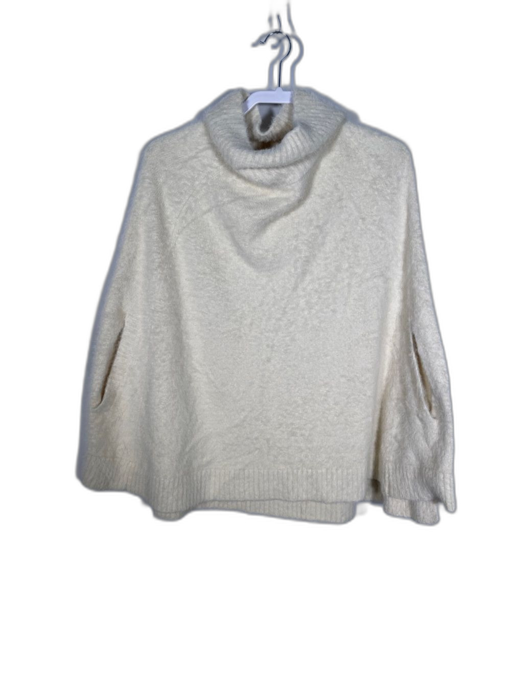 MERSEA WOMENS PULLOVER PONCHO SWEATER CREAM SOFT FUZZY ONE SIZE
